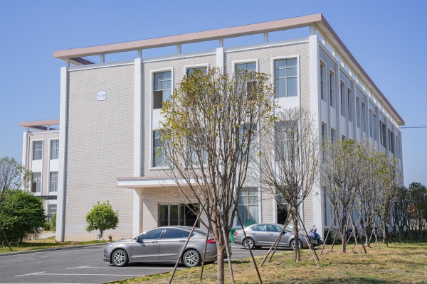 新余市中科职业高级中学图片